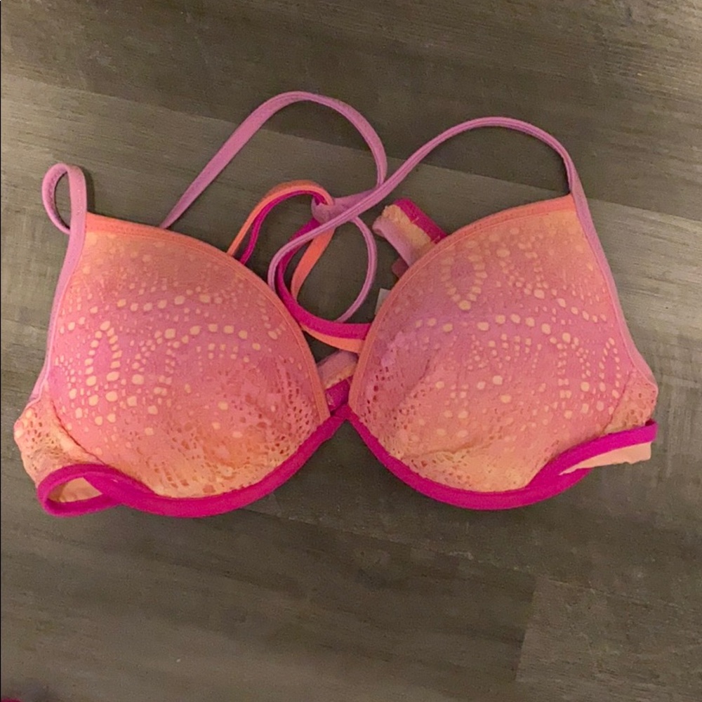 Pink Victoria’s Secret bikini top